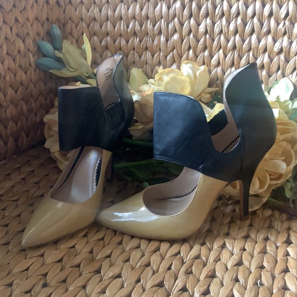 Woman High heels - Picture 2 of 7